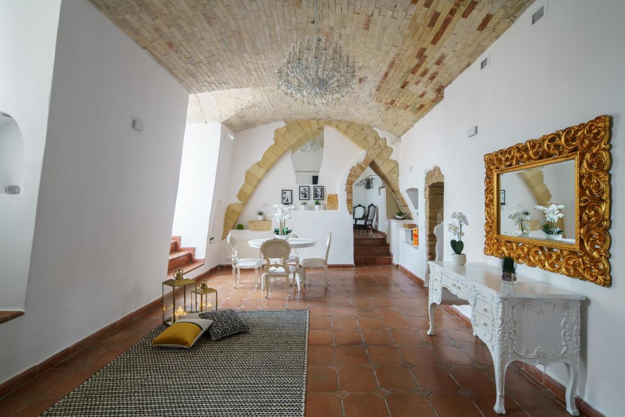 Castello House Apartment Cagliari Exterior foto